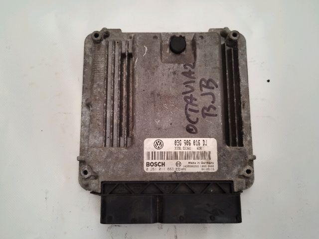 bontott SKODA OCTAVIA II Motorvezérlő