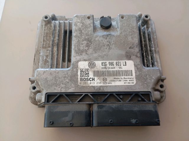 bontott SKODA OCTAVIA II Motorvezérlő