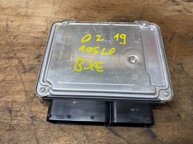 bontott SKODA OCTAVIA II Motorvezérlő