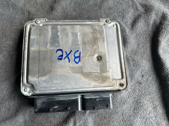 bontott SKODA OCTAVIA II Motorvezérlő