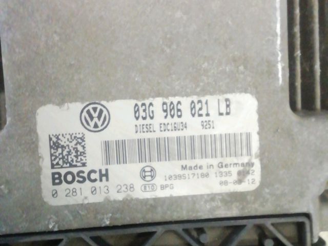 bontott SKODA OCTAVIA II Motorvezérlő