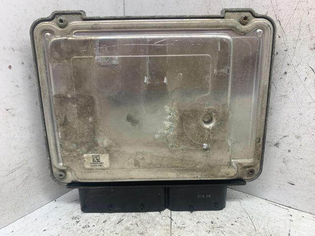 bontott SKODA OCTAVIA II Motorvezérlő