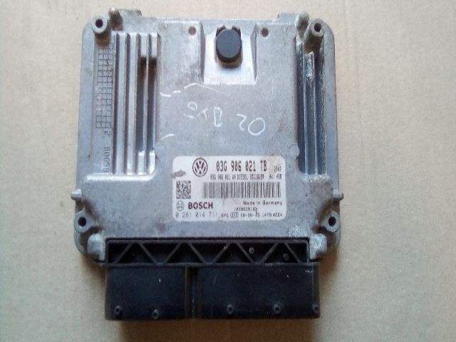 bontott SKODA OCTAVIA II Motorvezérlő