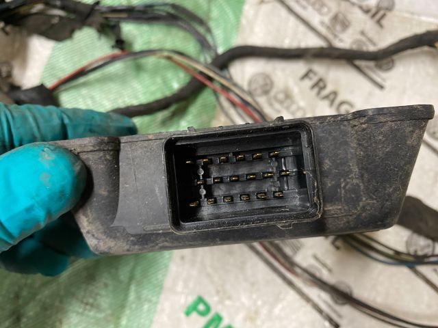 bontott SKODA OCTAVIA II Motorvezérlő