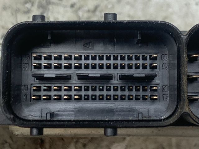 bontott SKODA OCTAVIA II Motorvezérlő