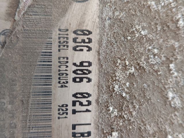 bontott SKODA OCTAVIA II Motorvezérlő