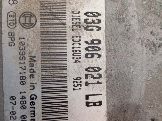 bontott SKODA OCTAVIA II Motorvezérlő