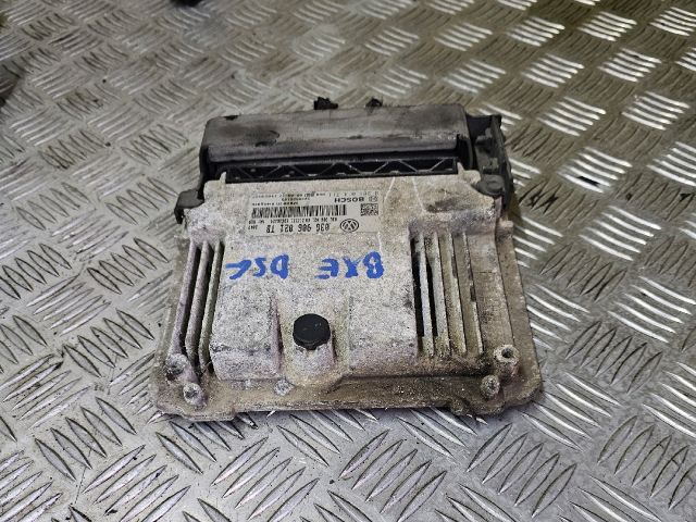 bontott SKODA OCTAVIA II Motorvezérlő