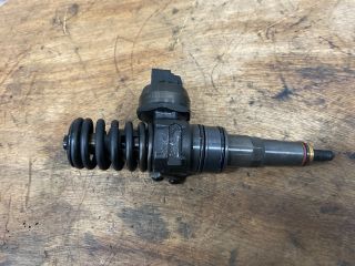 bontott SKODA OCTAVIA II Porlasztó (1 db)