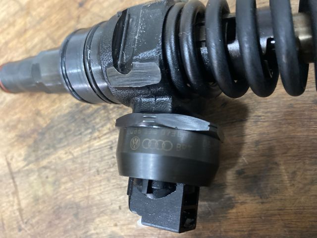 bontott SKODA OCTAVIA II Porlasztó (1 db)