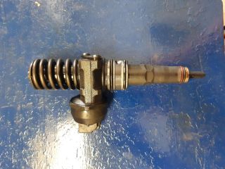 bontott SKODA OCTAVIA II Porlasztó (1 db)