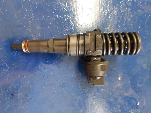 bontott SKODA OCTAVIA II Porlasztó (1 db)