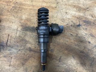 bontott SKODA OCTAVIA II Porlasztó (1 db)