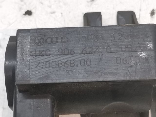 bontott SKODA OCTAVIA II Turbó Vákum Szelep