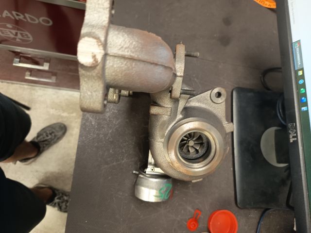 bontott SKODA OCTAVIA II Turbó