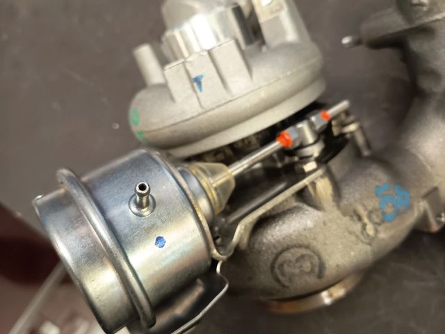 bontott SKODA OCTAVIA II Turbó