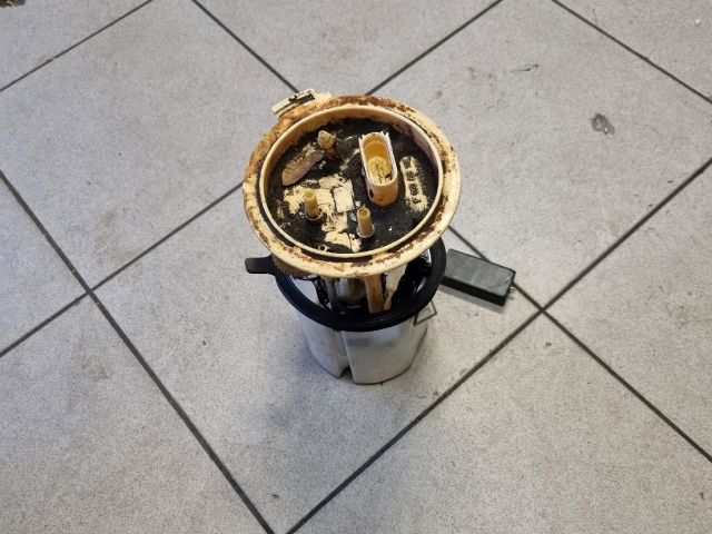 bontott SKODA OCTAVIA II Üzemanyag Szivattyú