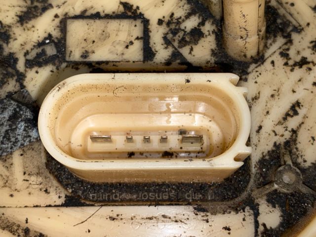 bontott SKODA OCTAVIA II Üzemanyag Szivattyú