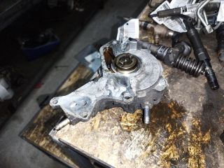 bontott SKODA OCTAVIA II Vákumpumpa