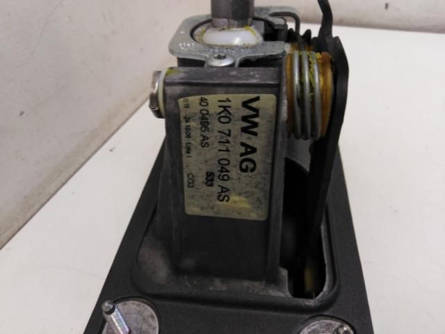 bontott SKODA OCTAVIA II Váltó Kulissza