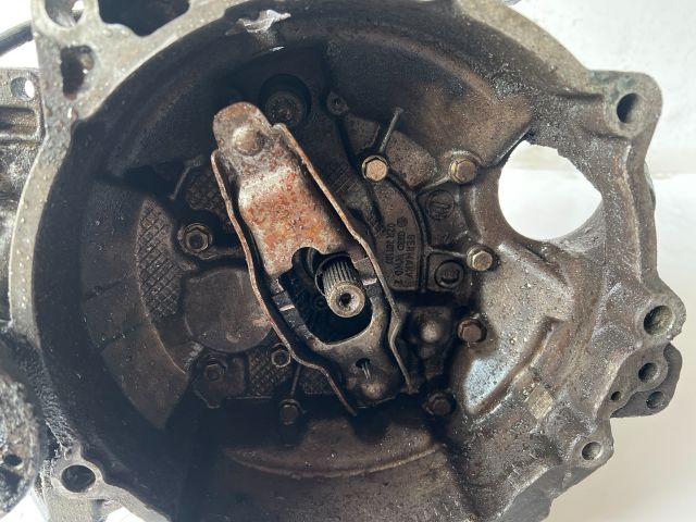 bontott SKODA OCTAVIA II Váltó (Mechanikus)