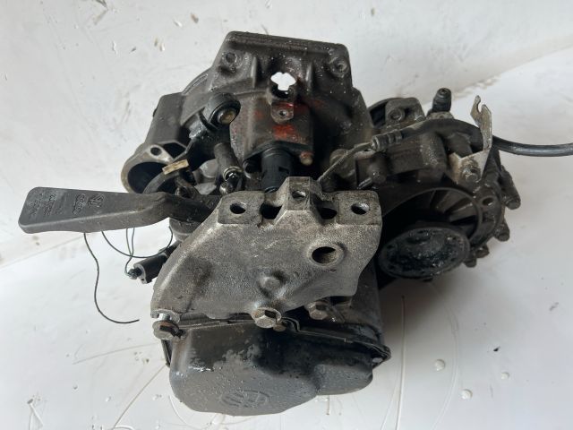 bontott SKODA OCTAVIA II Váltó (Mechanikus)