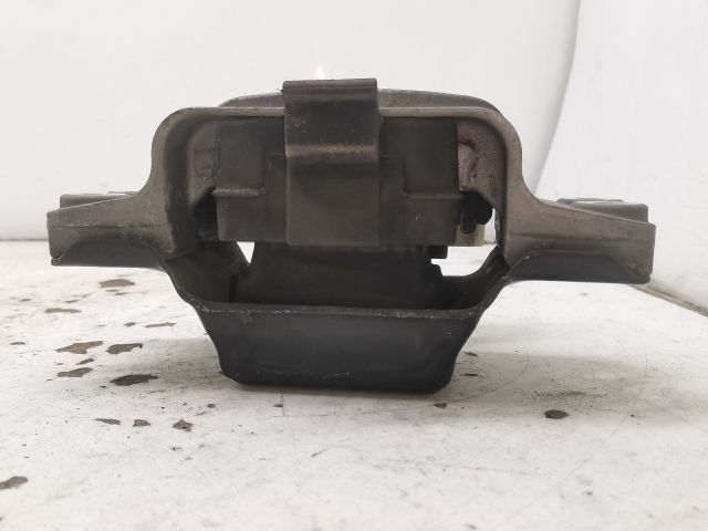 bontott SKODA OCTAVIA II Váltó Tartó Bak (Pozíciófüggetlen)