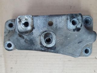 bontott SKODA OCTAVIA II Váltó Tartó Bak (Pozíciófüggetlen)