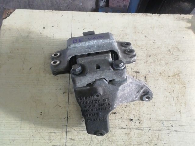 bontott SKODA OCTAVIA II Váltó Tartó Bak (Pozíciófüggetlen)