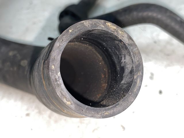 bontott SKODA OCTAVIA II Vízcső