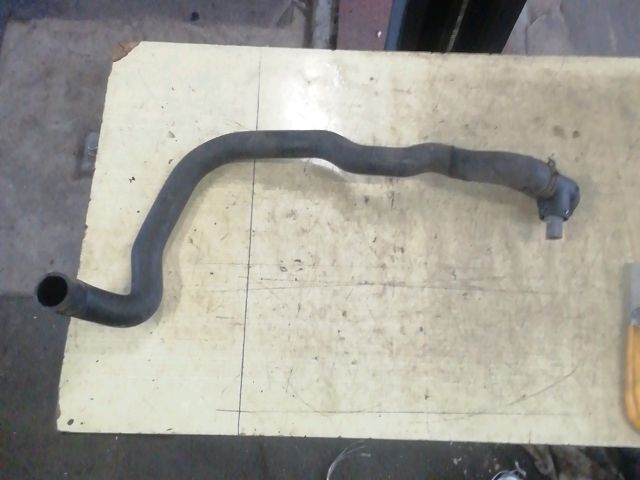 bontott SKODA OCTAVIA II Vízcső