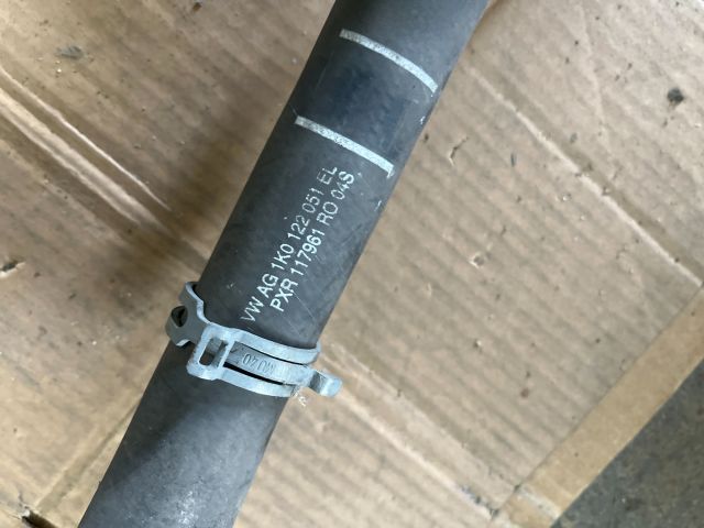 bontott SKODA OCTAVIA II Vízcső