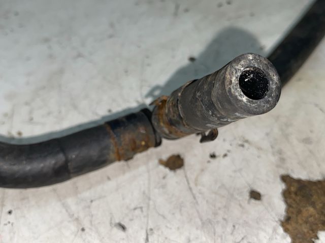 bontott SKODA OCTAVIA II Vízcső