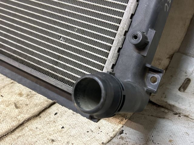 bontott SKODA OCTAVIA II Vízhűtő Radiátor (Klímás)