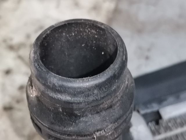 bontott SKODA OCTAVIA II Vízhűtő Radiátor (Klímás)