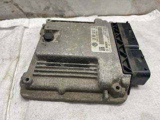 bontott SKODA OCTAVIA II Motorvezérlő