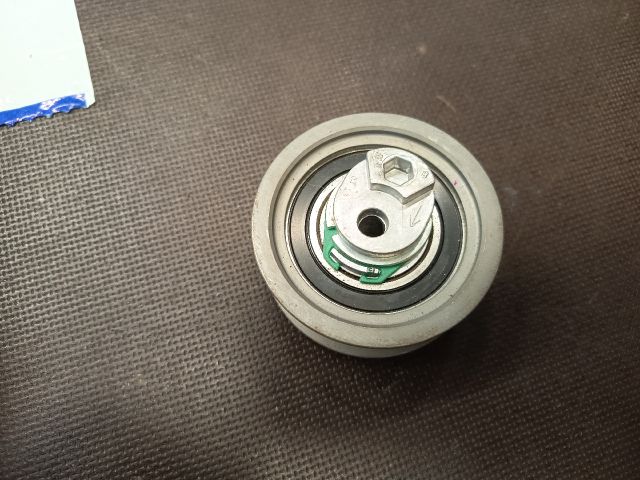 bontott SKODA OCTAVIA II Szíjfeszítő Görgő