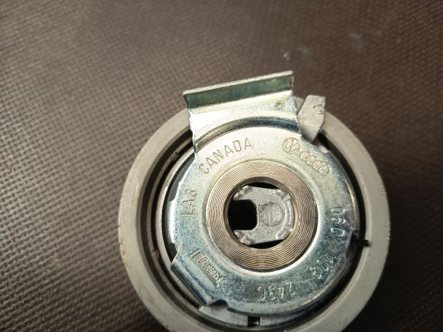 bontott SKODA OCTAVIA II Szíjfeszítő Görgő