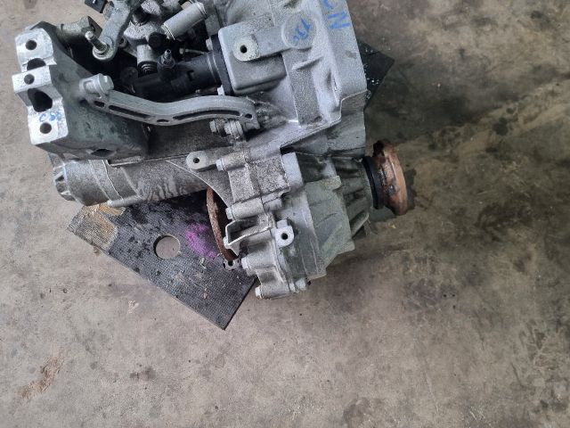 bontott SKODA OCTAVIA II Váltó (Mechanikus)