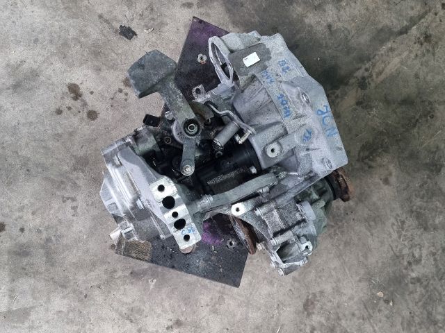 bontott SKODA OCTAVIA II Váltó (Mechanikus)