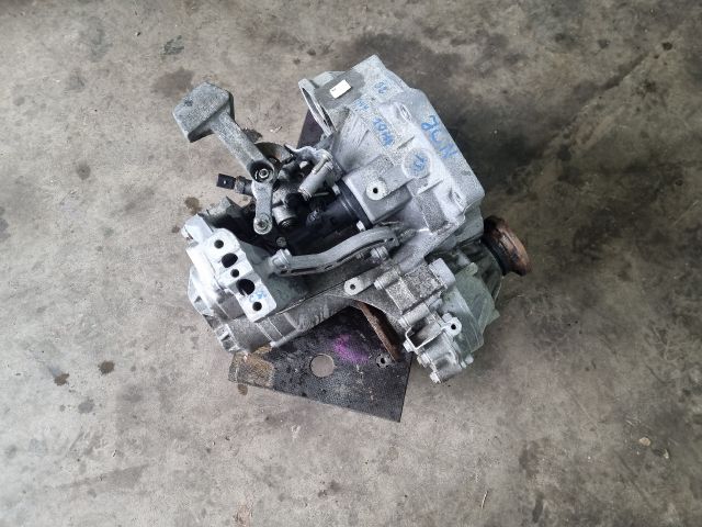 bontott SKODA OCTAVIA II Váltó (Mechanikus)