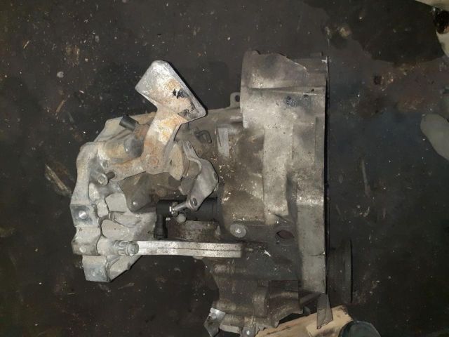 bontott SKODA OCTAVIA II Váltó (Mechanikus)