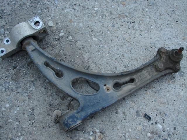 bontott SKODA OCTAVIA II Bal első Lengőkar