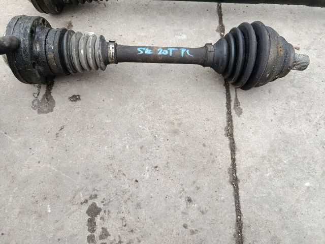 bontott SKODA OCTAVIA II Bal Féltengely