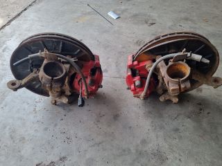 bontott SKODA OCTAVIA II Első Pár Fék Szett (Nyereg, Tárcsa, Betét)