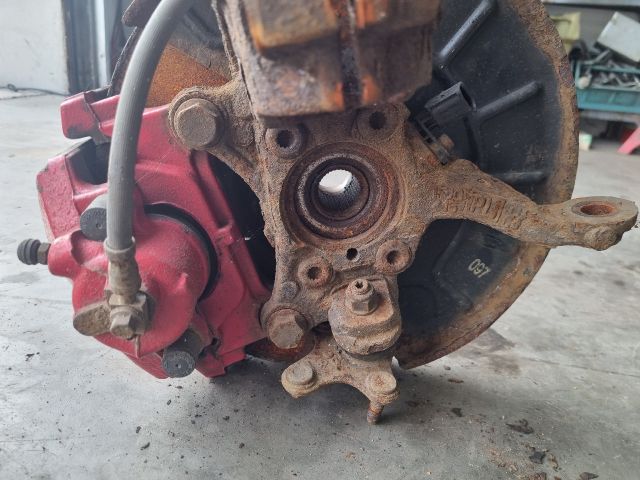 bontott SKODA OCTAVIA II Első Pár Fék Szett (Nyereg, Tárcsa, Betét)