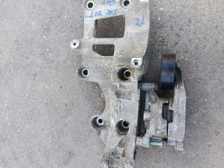 bontott SKODA OCTAVIA II Generátor Tartó Bak