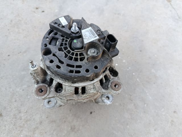 bontott SKODA OCTAVIA II Generátor