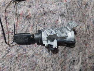 bontott SKODA OCTAVIA II Gyújtáskapcsoló Házzal