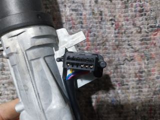 bontott SKODA OCTAVIA II Gyújtáskapcsoló Házzal